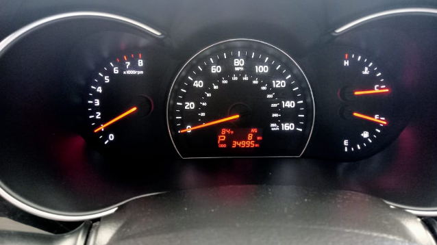 KIA SORENTO LX - 2015